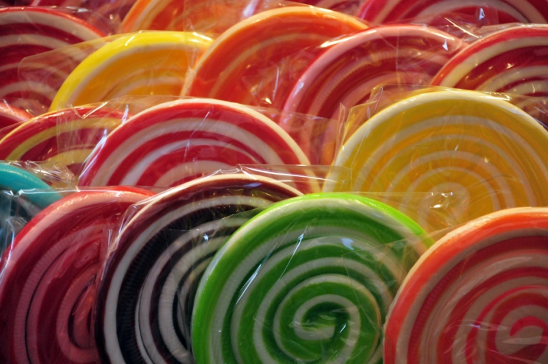 confiserie-SALLAGRIFFON-min_lollipops_candy_candies_colors_sugar-761478